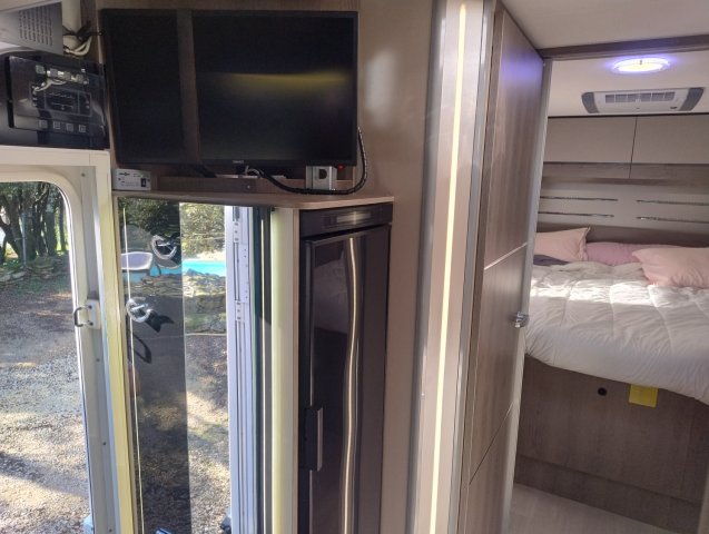 Challenger 348 XLB Graphite Edition - Photo 11