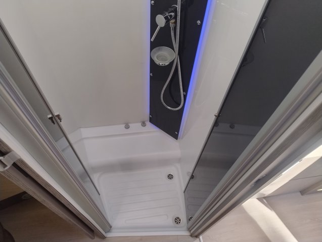 Challenger 348 XLB Graphite Edition - Photo 13