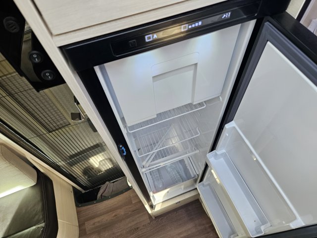 Challenger Genesis 170 - Photo 16