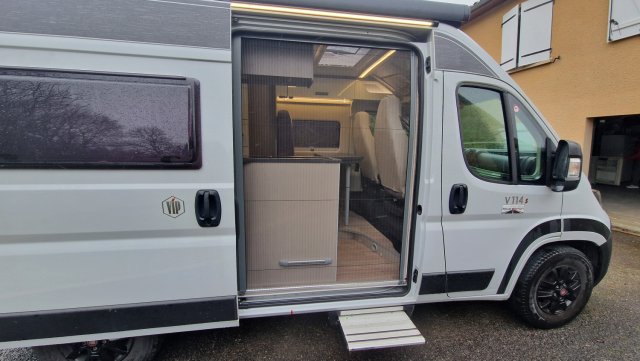 Challenger V114S Road Edition VIP VAN - Photo 4