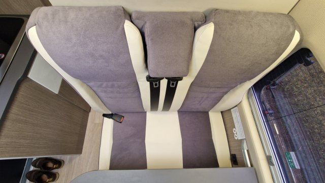 Challenger V114S Road Edition VIP VAN - Photo 15