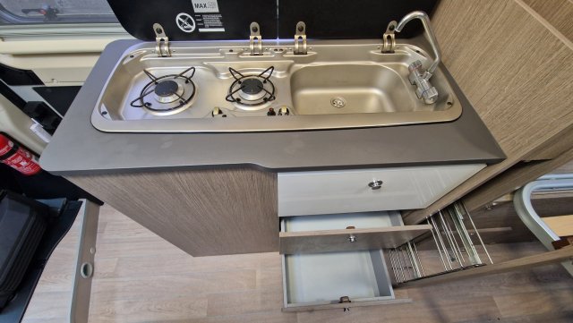 Challenger V114S Road Edition VIP VAN - Photo 21