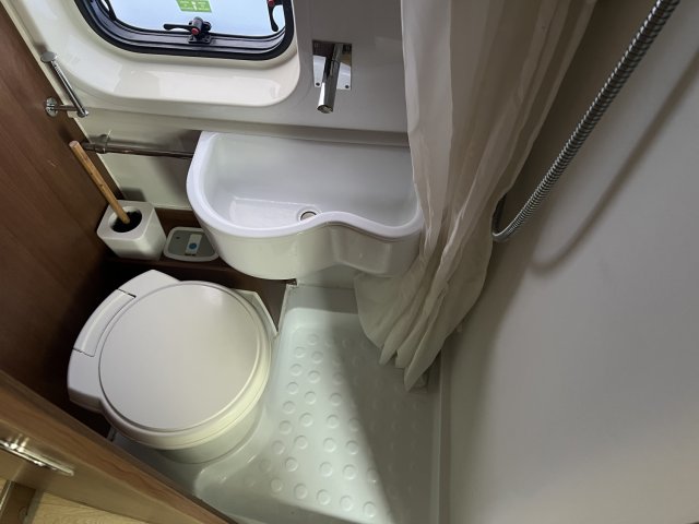 Challenger Vany 06 - Photo 12