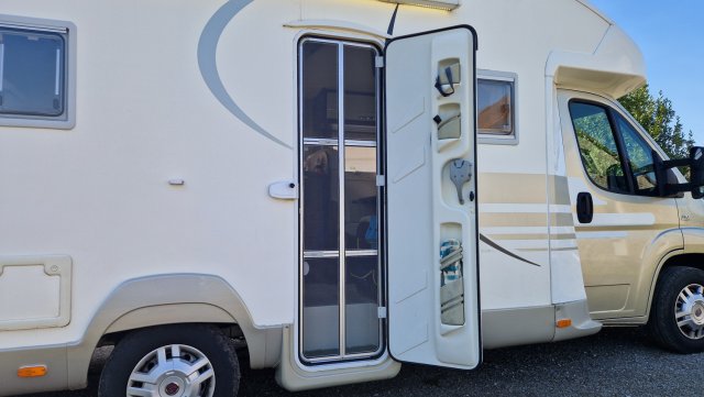 CI X-Til Garage S - Photo 4