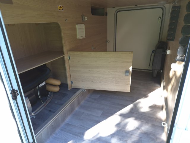 LMC Breezer V 646 G CRUISER V646 - Photo 5