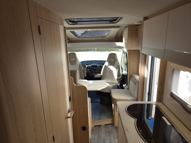 LMC Breezer V 646 G CRUISER V646 - Photo 16