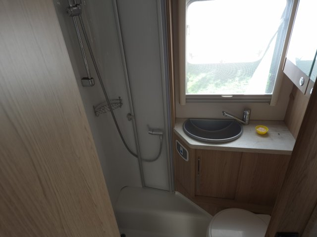 LMC Breezer V 646 G CRUISER V646 - Photo 21
