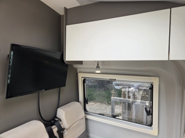 LMC Innovan 590 - Photo 8