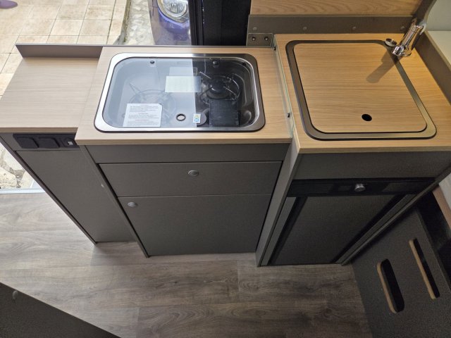 LMC Innovan 590 - Photo 9