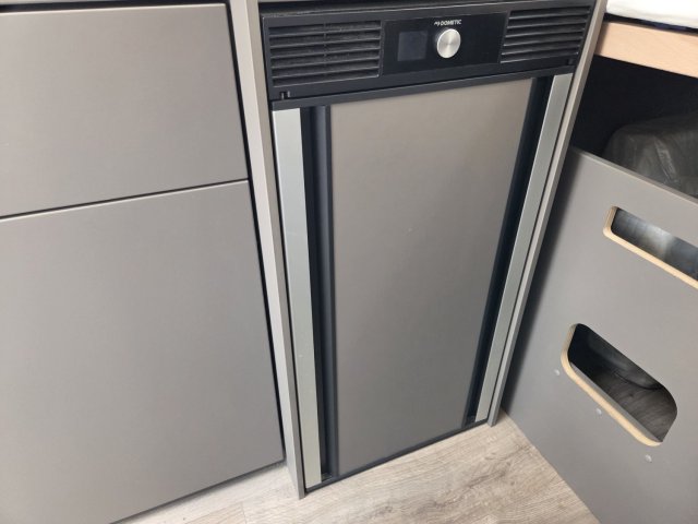 LMC Innovan 590 - Photo 11