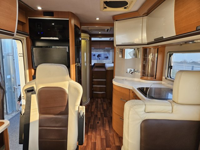 Niesmann+Bischoff Flair 8000 i EBW - Photo 5