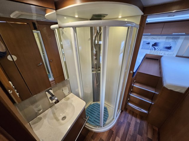 Niesmann+Bischoff Flair 8000 i EBW - Photo 12