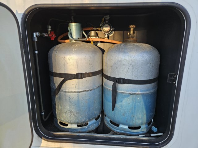 Niesmann+Bischoff Flair 8000 i EBW - Photo 20