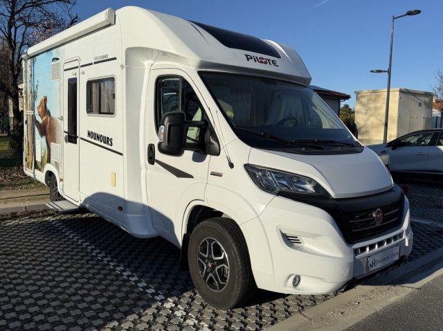 Pilote P 696 EVIDENCE  - Photo 2