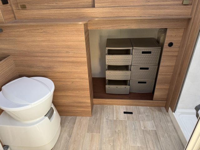 Pilote P 696 EVIDENCE  - Photo 16