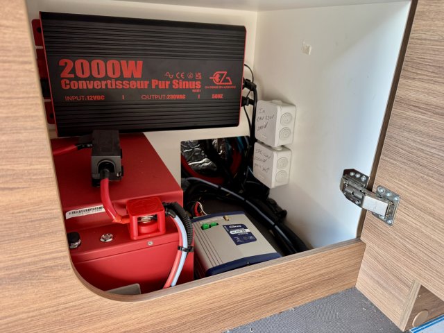 Pilote V 600 G FOURGON - Photo 9