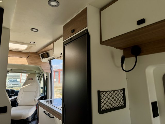 Pilote V 600 G FOURGON - Photo 18