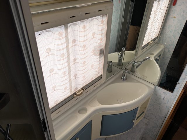 Rapido 970 - Photo 13