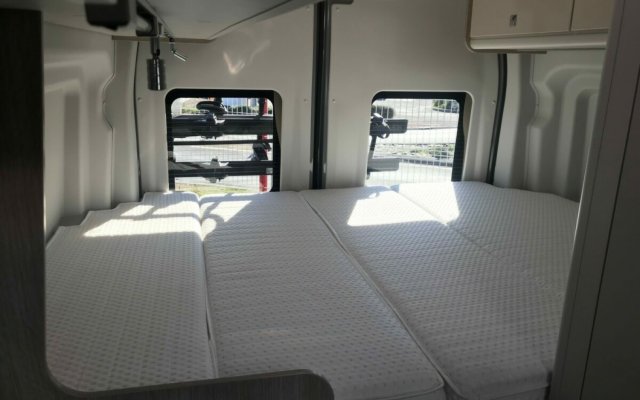 Burstner Lineo C 590 - Photo 7
