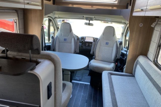 Knaus Sky Wave 650 MF 60 years - Photo 5
