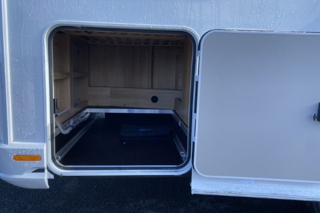Knaus Sky Wave 650 MF 60 years - Photo 11