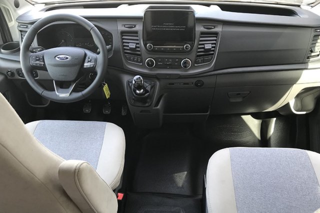LMC Innovan 590 - Photo 2