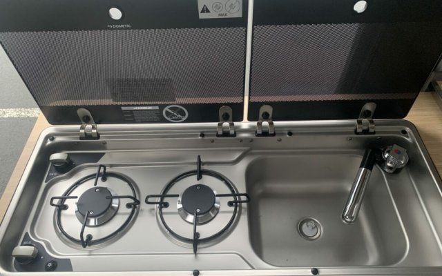 LMC Innovan 592 - Photo 8