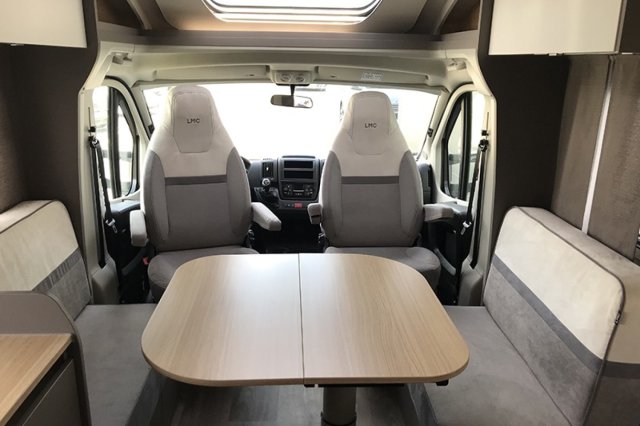 LMC Tourer T 720 t720 - Photo 9