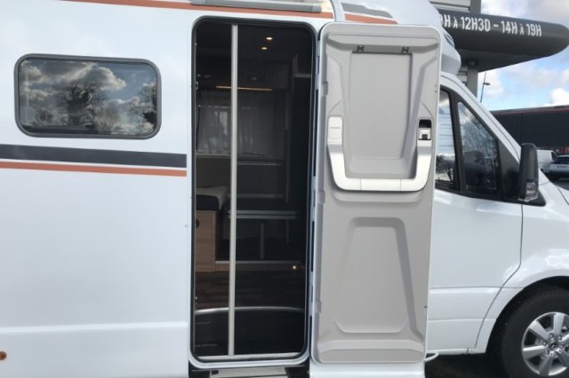 Weinsberg CaraCompact Suite MB 640 MEG - Photo 12