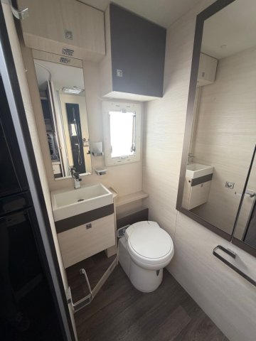 Challenger Mageo 280 - Photo 15