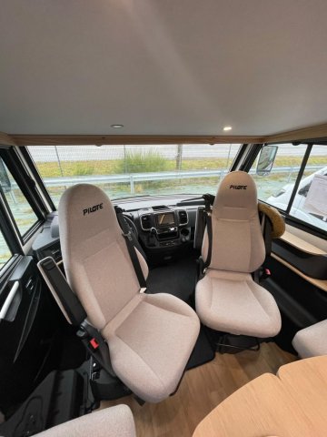 Pilote G 690 D Expression - Photo 7