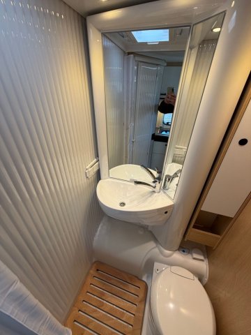 Sunlight V 69 Adventure Edition - Photo 13