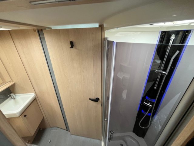 Autostar Premice I 740 LC - Photo 18