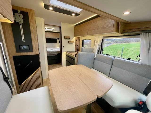 Bavaria Initial I720FC Nomade I 720 FC - Photo 11