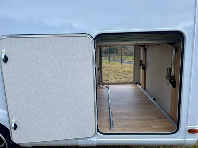 Bavaria Initial I720FC Nomade I 720 FC - Photo 32