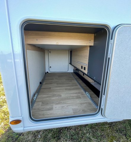 Bavaria Initial I740FC Nomade I 740 FC - Photo 8