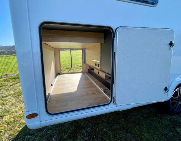 Bavaria Initial I740FC Nomade I 740 FC - Photo 10