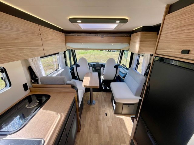 Bavaria Initial I740FC Nomade I 740 FC - Photo 13