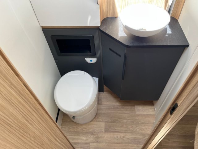 Bavaria Initial I741FC Unik I 741 FC - Photo 15