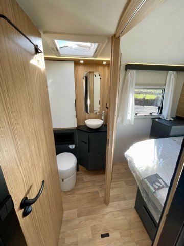 Bavaria Initial I741FC Unik I 741 FC - Photo 17