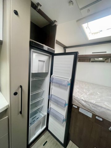 Benimar Tessoro 444 - Photo 12