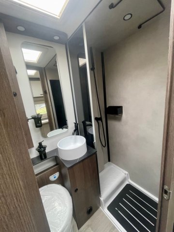 Benimar Tessoro 444 - Photo 16