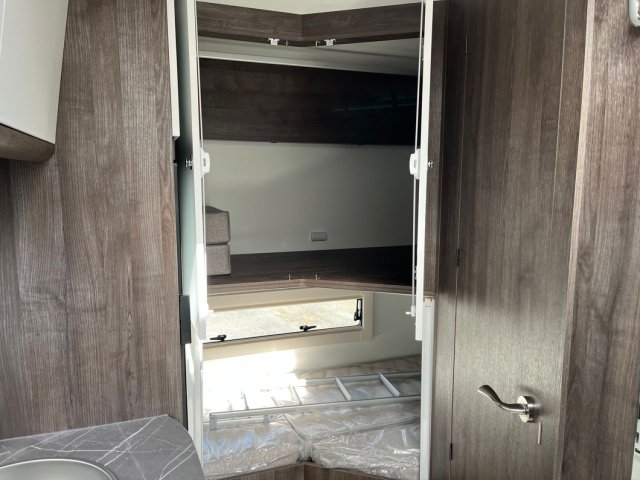 Benimar Tessoro 483 - Photo 17