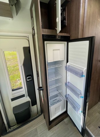 Benimar Tessoro 497 - Photo 15