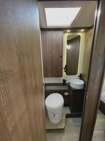 Benimar Tessoro 497 - Photo 19