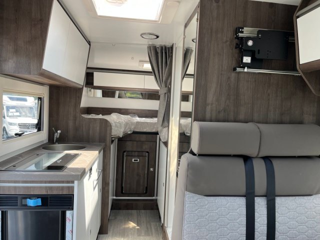 Benimar Yrteo 861 - Photo 9