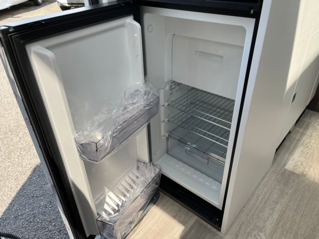 Benimar Yrteo 861 - Photo 10