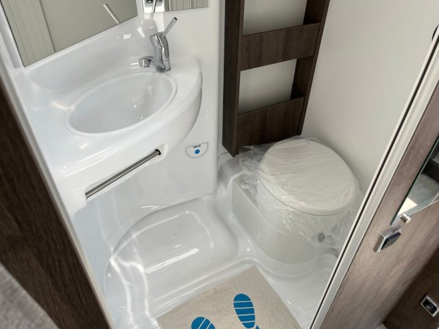 Benimar Yrteo 861 - Photo 16