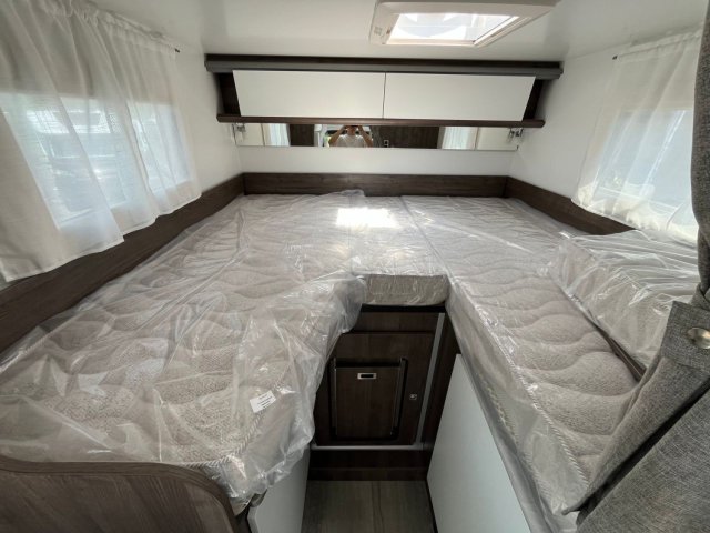 Benimar Yrteo 861 - Photo 19