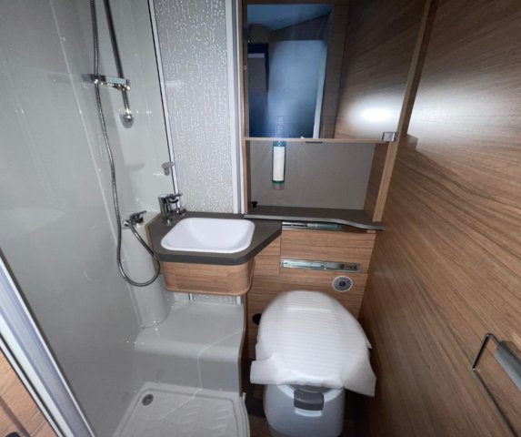 Weinsberg CaraCompact MB 640 MEG Edition Pepper SUITE - Photo 8